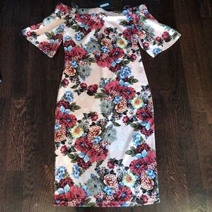 NWT Fitted Off Shoulder Knee Length Floral Dress